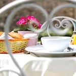 Bed & Breakfast Antico Borgo Marcemigo 3*