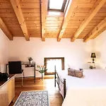 Bed & Breakfast Antico Borgo Marcemigo 3*