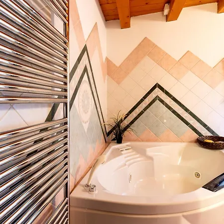 Antico Borgo Marcemigo *