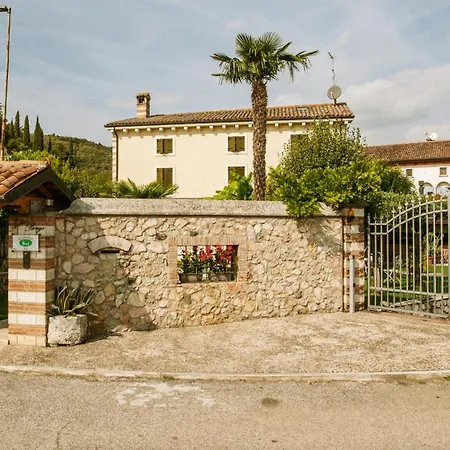 فندق مبيت وإفطار Antico Borgo Marcemigo
