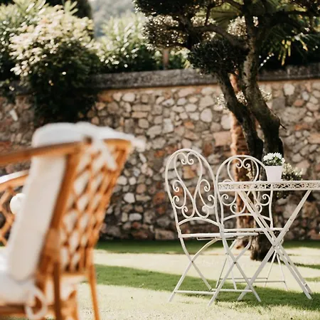 Antico Borgo Marcemigo Bed & Breakfast
