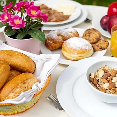 B&B Antico Borgo Marcemigo 트레냐고