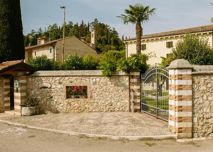 Oda ve Kahvaltı Antico Borgo Marcemigo 3*