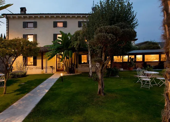 B&B Antico Borgo Marcemigo 3*